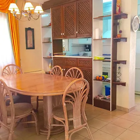 Сasa de vacaciones Residencia La Torre *
