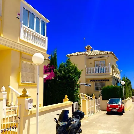 Сasa de vacaciones Residencia La Torre *